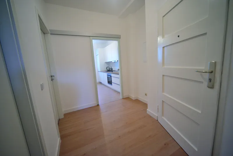 Helle Wohnung in Alt-Hohenschönhausen, 2 Zimmer, Einbauküche, Loggia — photo 1